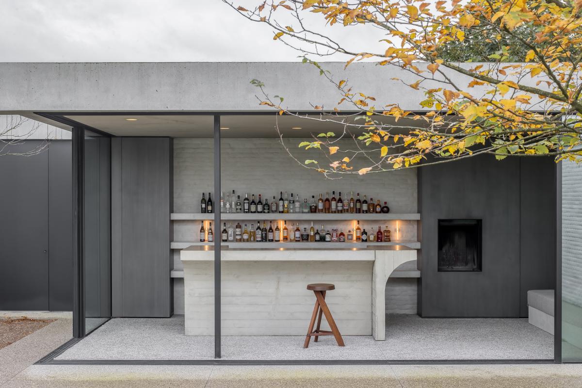 Concrete Bar